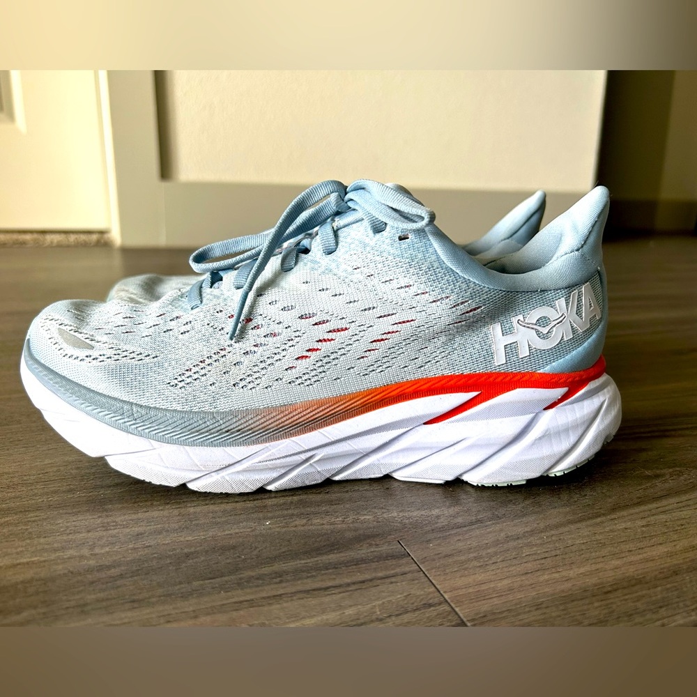 Hoka One One Clifton 8